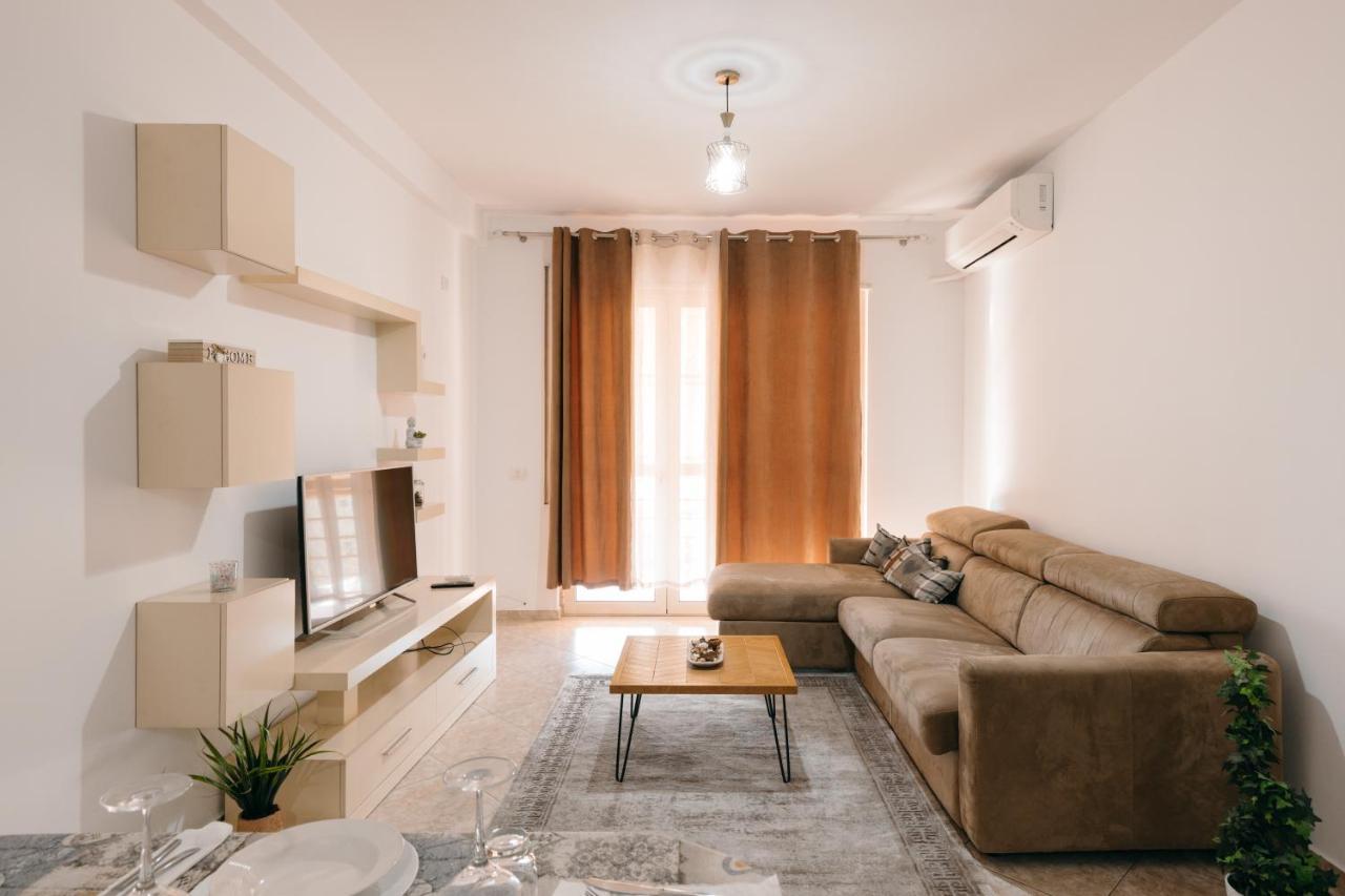 Rs Place 1-Bedroom Apartment Tirana Esterno foto