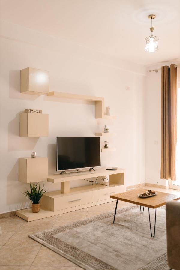 Rs Place 1-Bedroom Apartment Tirana Esterno foto