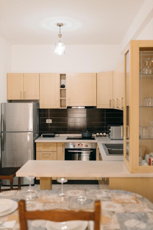 Rs Place 1-Bedroom Apartment Tirana Esterno foto