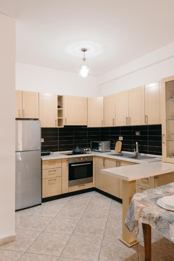 Rs Place 1-Bedroom Apartment Tirana Esterno foto